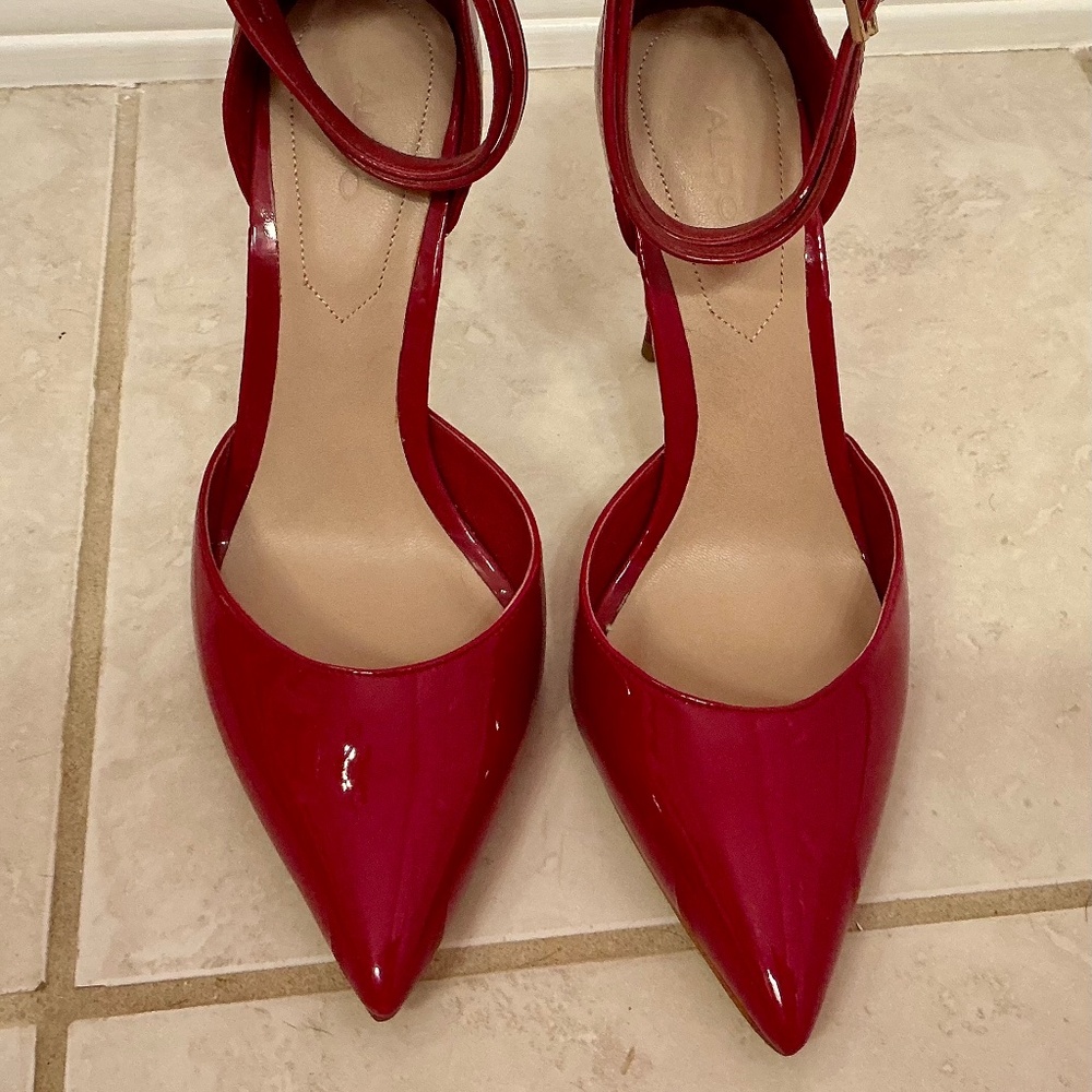ALDO Red Patent Pointed Toe Ankle Strap Heels - Size 8.5